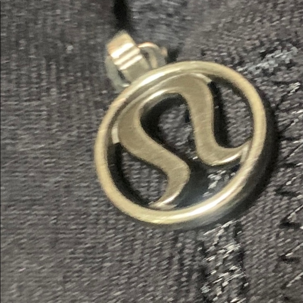 Lululemon Full Zip Jacket w/ zipper pockets - Picture 3 of 4